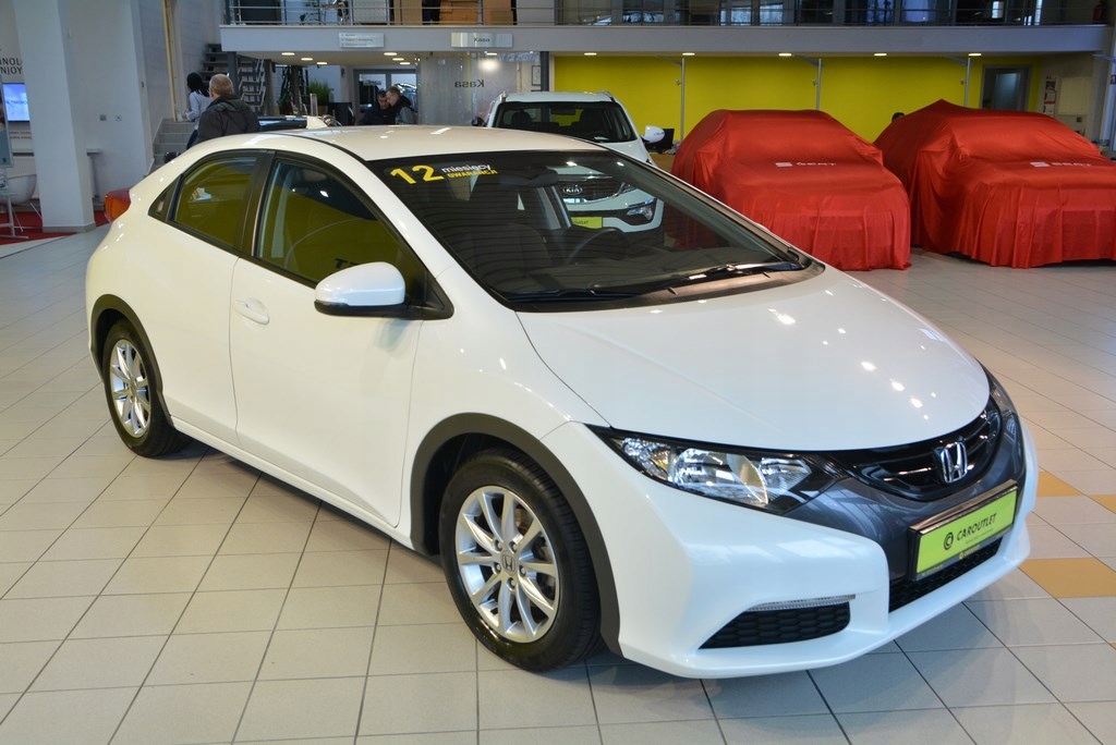 Honda Civic Alcantara, podgrzewana przednia szyba