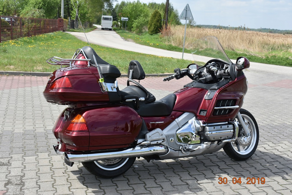 Honda GL 1800 Gold Wing 8677444875 oficjalne archiwum