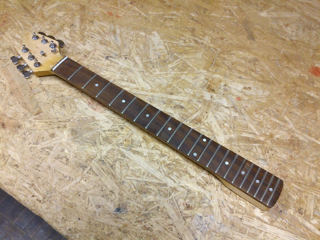 Gryf gitary elektrycznej, Stratocaster.