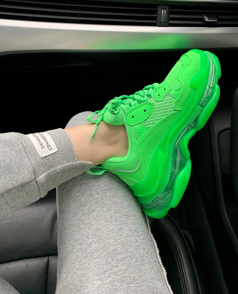 neon green triple s balenciaga