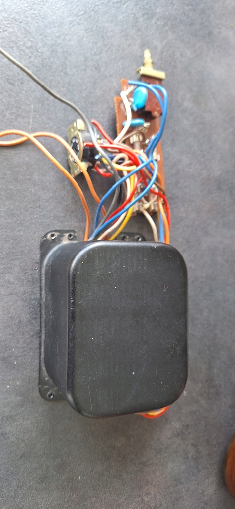 Transformator TECHNICS SA-313 2 x 31V zalewany