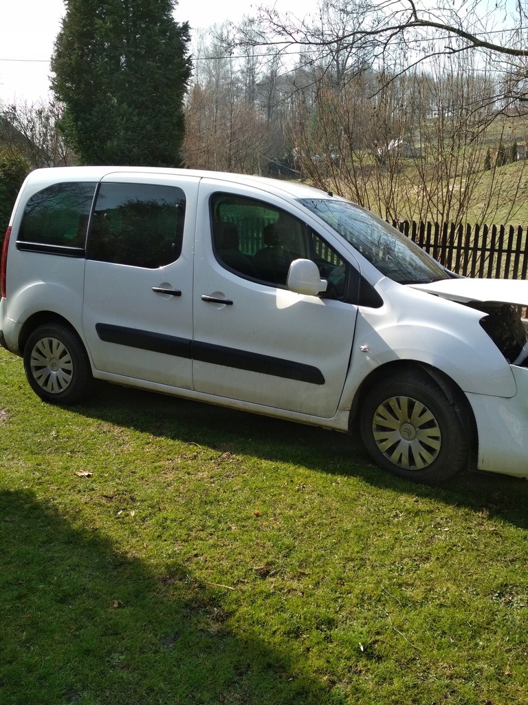 Sprzedam CITROEN BERLINGO - uszkodzony
