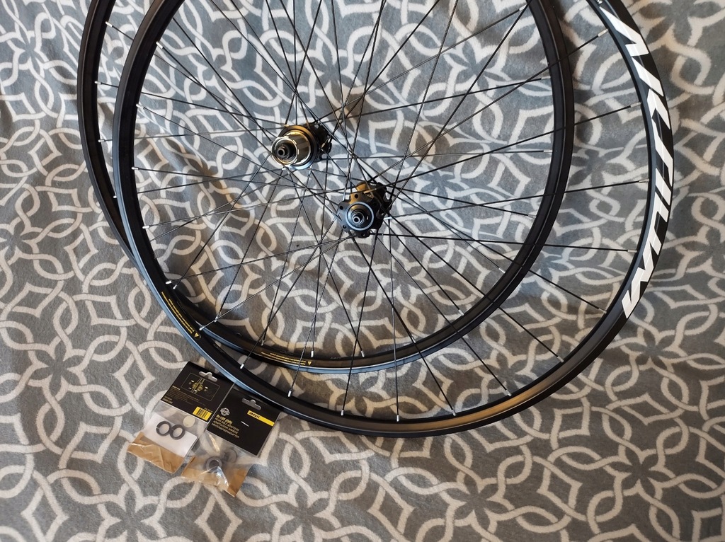 KOŁA MAVIC AKSIUM DISC 28 JAK NOWE CL ADAPTERY