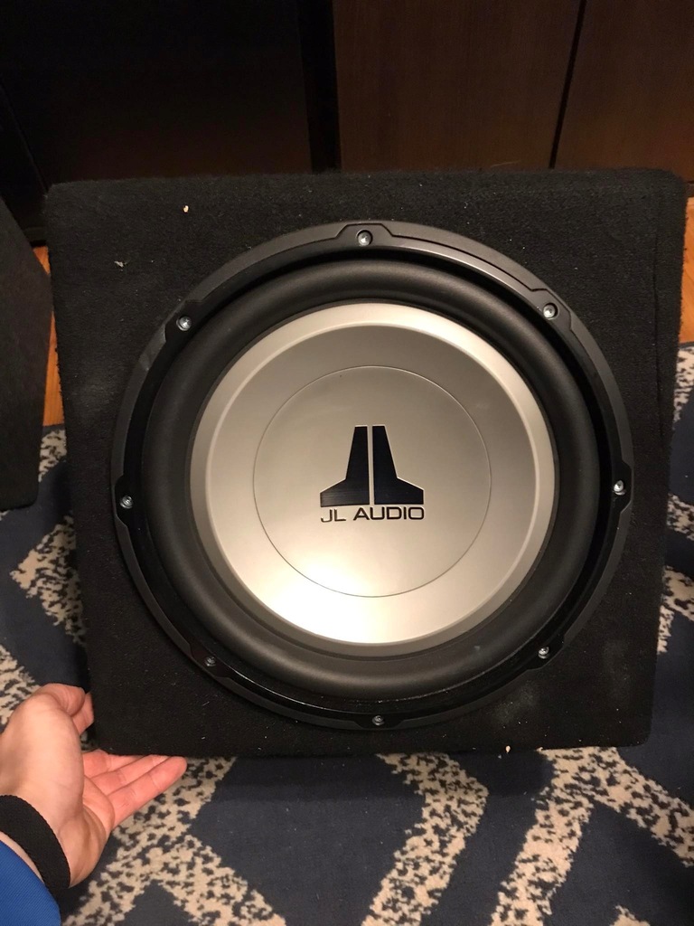 Skrzynia basowa JL Audio 12w1v24 z maskownicą 11594576329