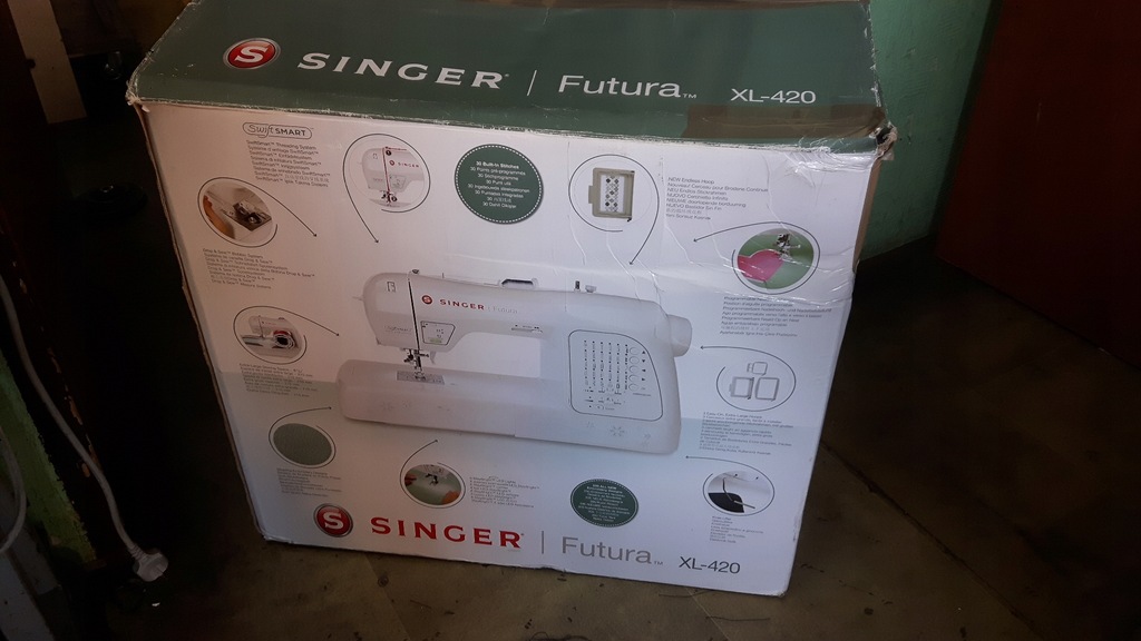 Купить НОВАЯ вышивальная машина Singer Futura XL420 отзывы, фото и