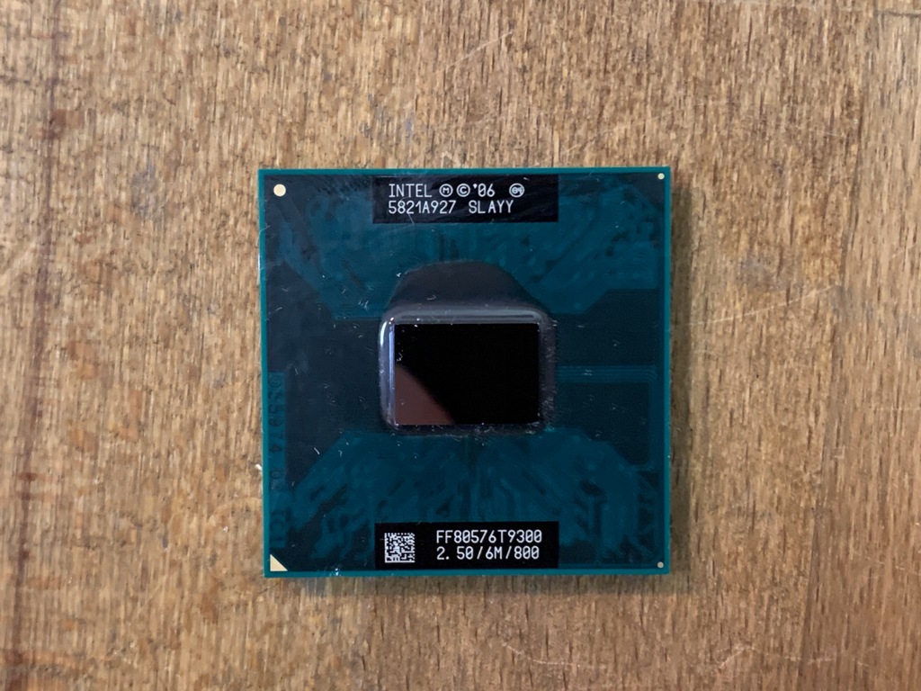 Intel Core 2 Duo T9300 SLAYY 2x2,5GHz 6MB