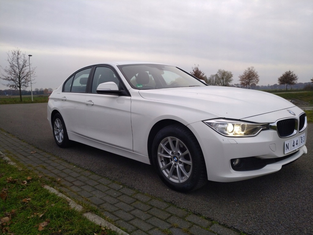 BMW 3 (F30, F80) 320 d 220 KM 8750049618 oficjalne