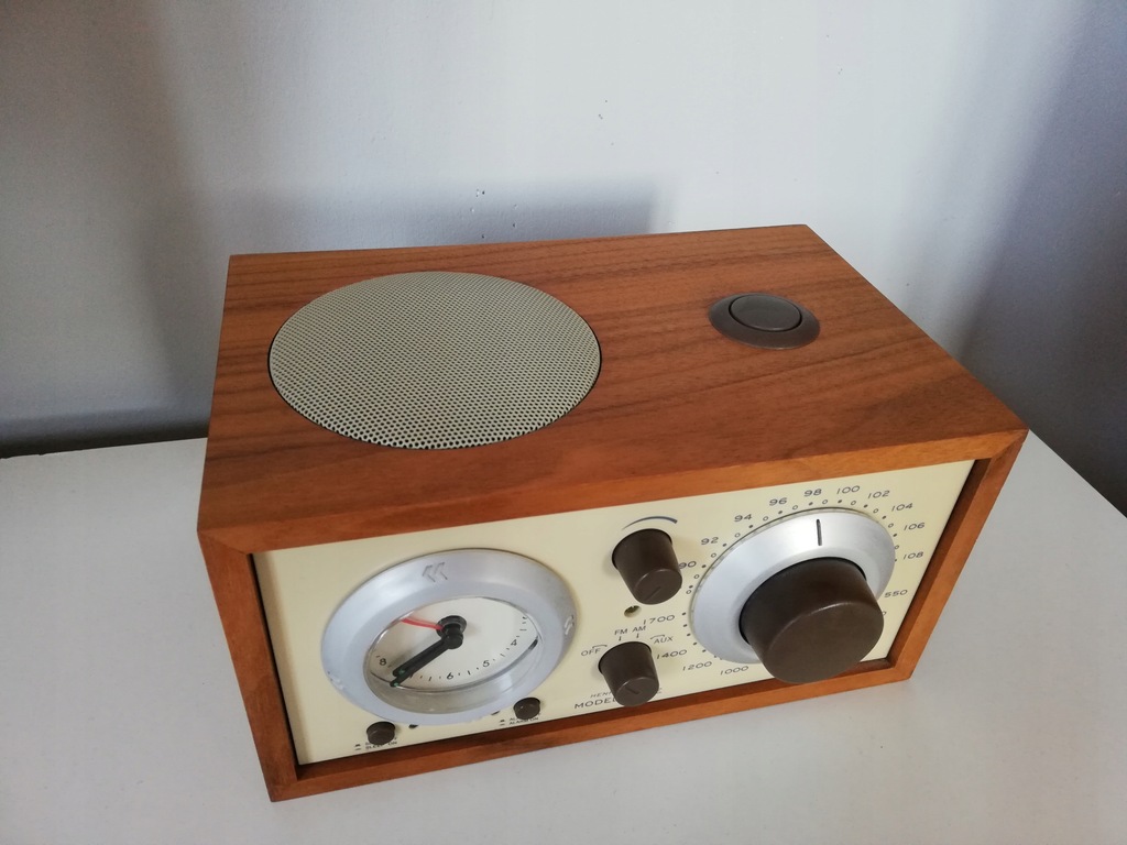 Radio Tivoli Henry Kloss MODEL Three 7565570013 oficjalne archiwum