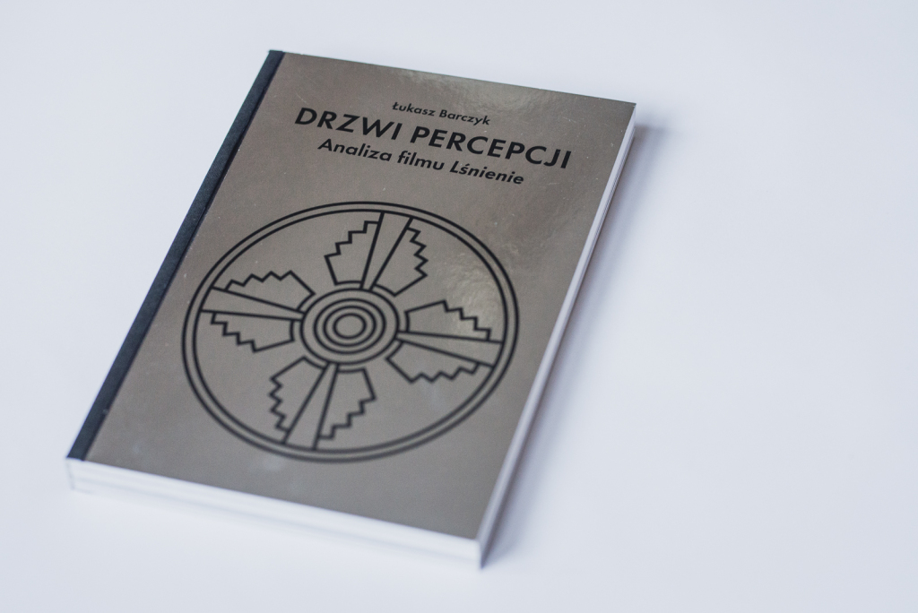 „Drzwi percepcji...” Ł. Barczyka z autografem