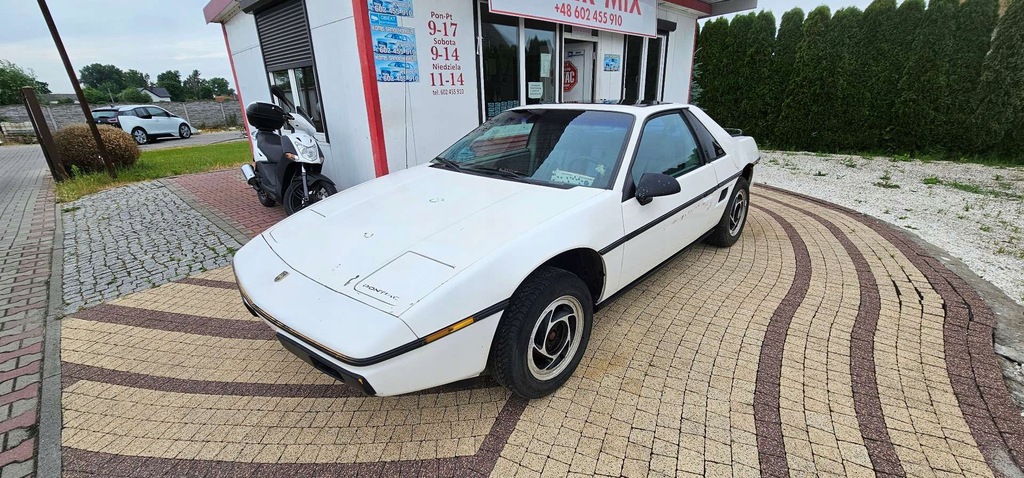 Pontiac Fiero Pontiac Fiero 2M4 sprowadzone z ...