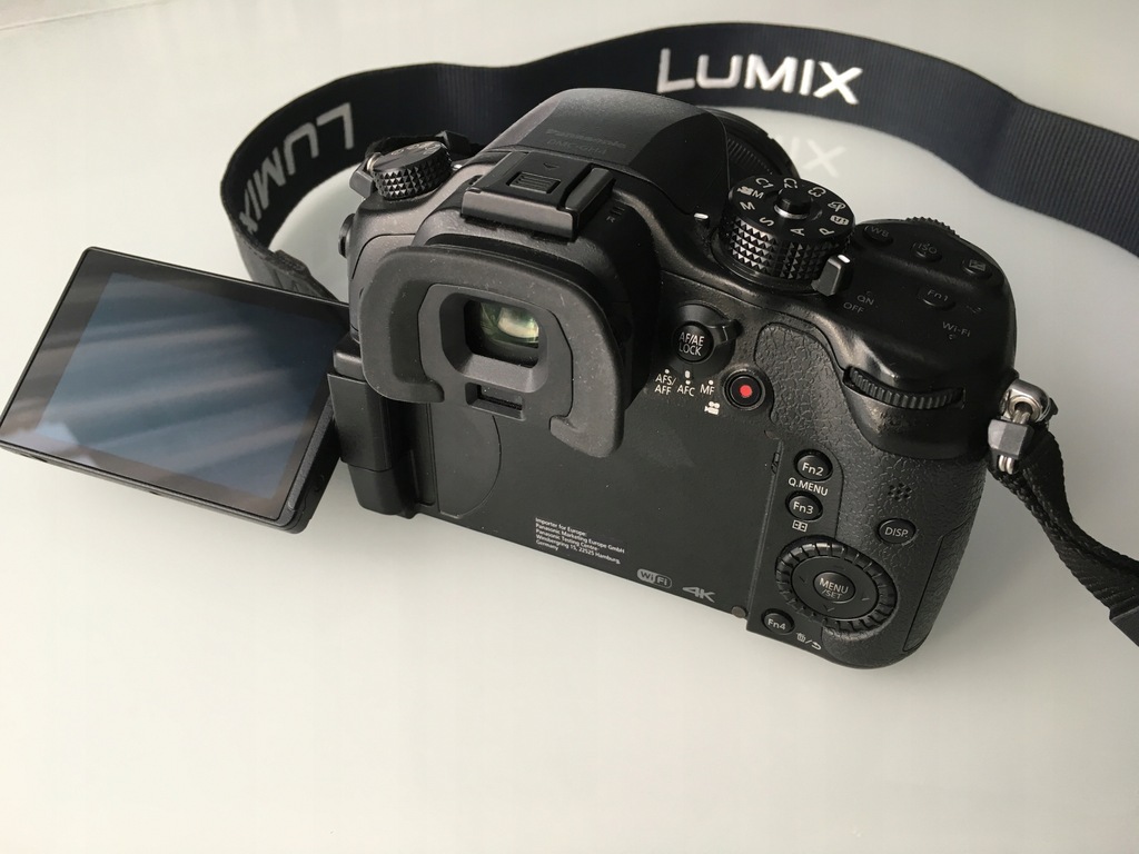 Panasonic Lumix DMC-GH4 (V-LOG) + G-Vario 12-35