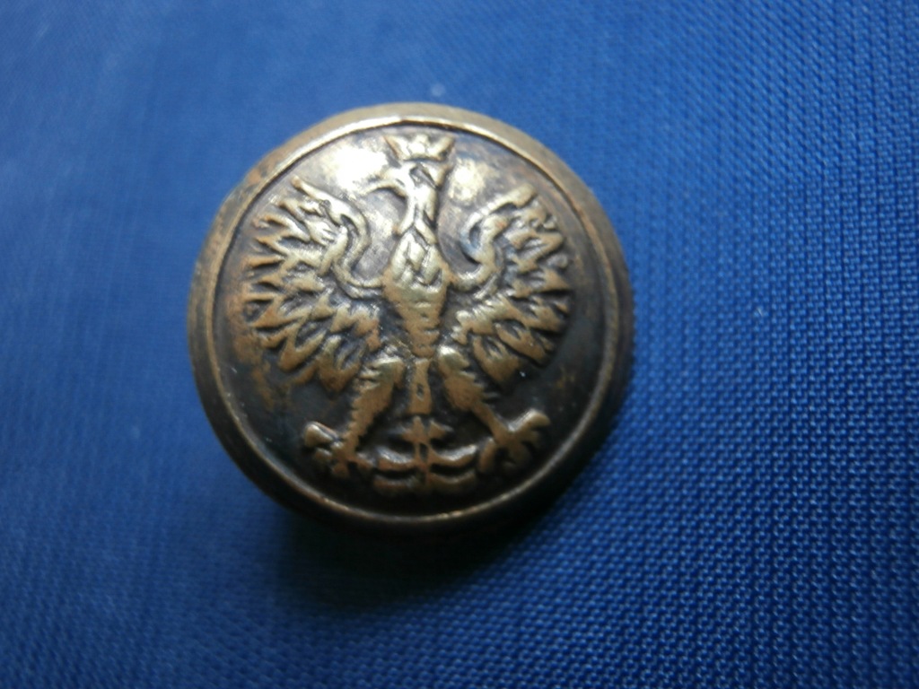 GUZIK Z ORZEŁKIEM W KORONIE DZIWNE WYKONANIE 16 MM