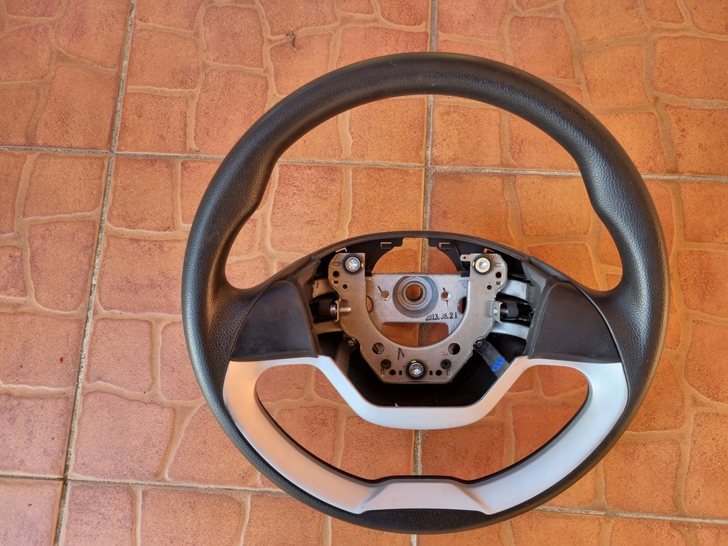 KIA PICANTO ŁADNA KIEROWNICA 12767915728 oficjalne archiwum Allegro