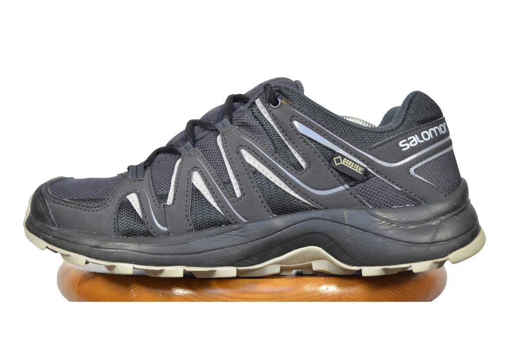 Salomon thena online