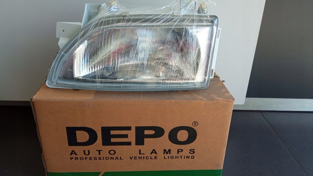 LAMPA FORD ESCORT V 90-95 LEWA REFLEKTOR
