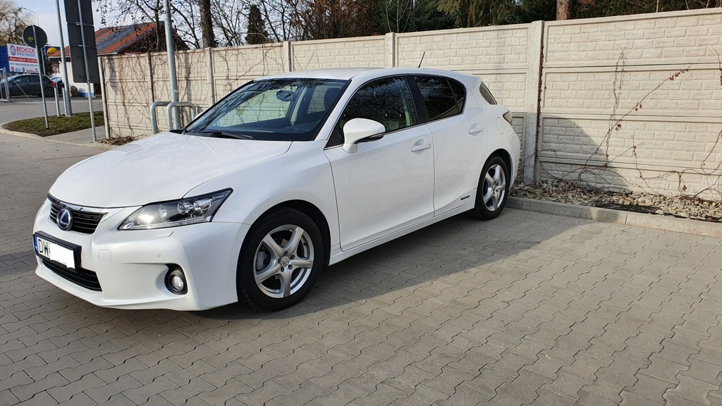 LEXUS CT (ZWA10_) 200h (ZWA10_) 99 KM