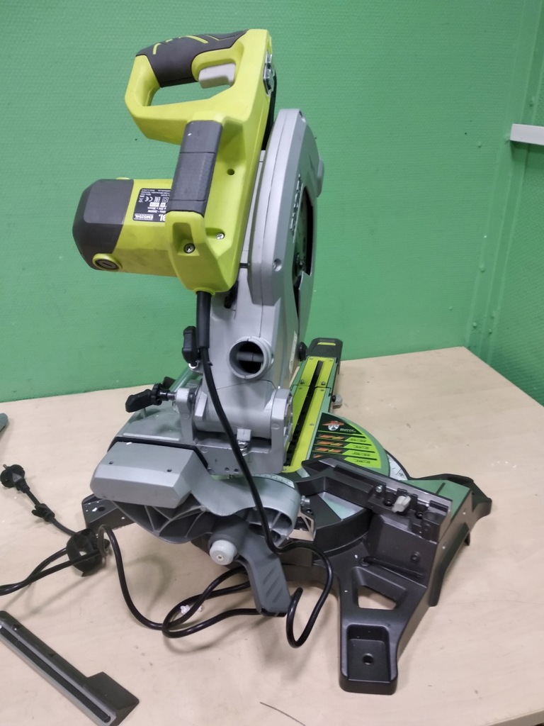 Купить E6216 Ryobi EMS254L НАСТОЛЬНАЯ ТОРЦОВАЯ ПИЛА 2000 Вт: отзывы, фото, характеристики в интерне-магазине Aredi.ru