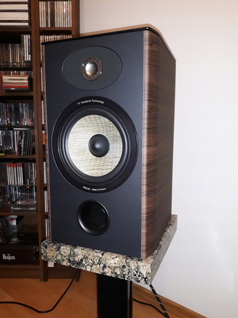 Focal Aria 906