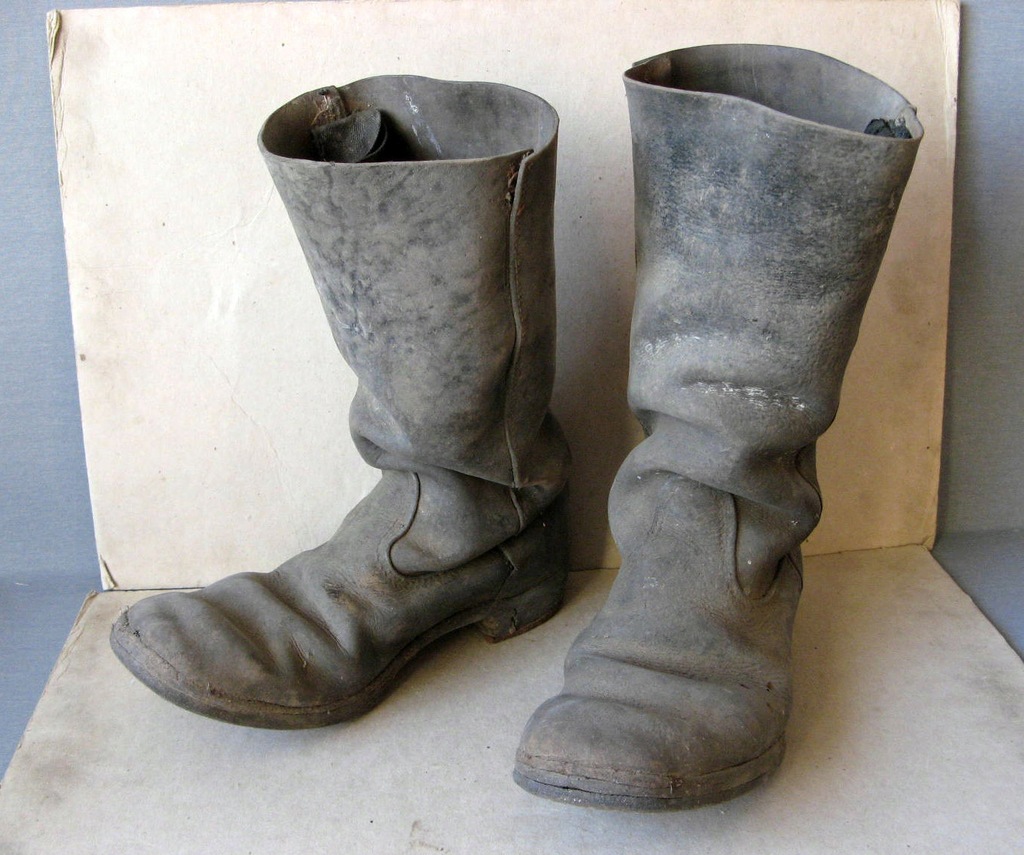 III Rzesza Buty SAPERKI : Marschstiefel WEHRMACHT : Znalezione na STRYCHU