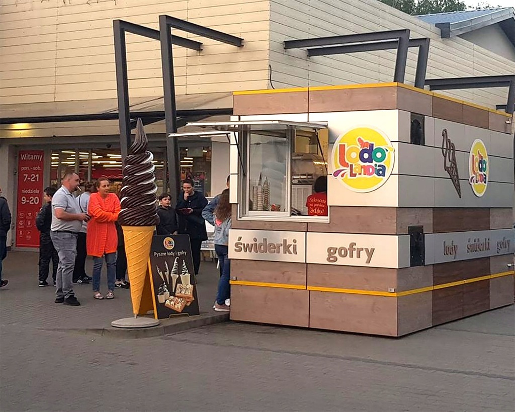 Sprzedam biznes - przyczepa lody kołacz Lodolandia