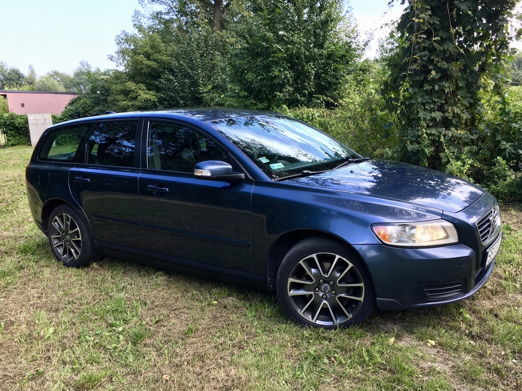 Купить VOLVO V50 2.0 D 136 л.с.; ПОДНИМАТЬ: отзывы, фото, характеристики в интерне-магазине Aredi.ru