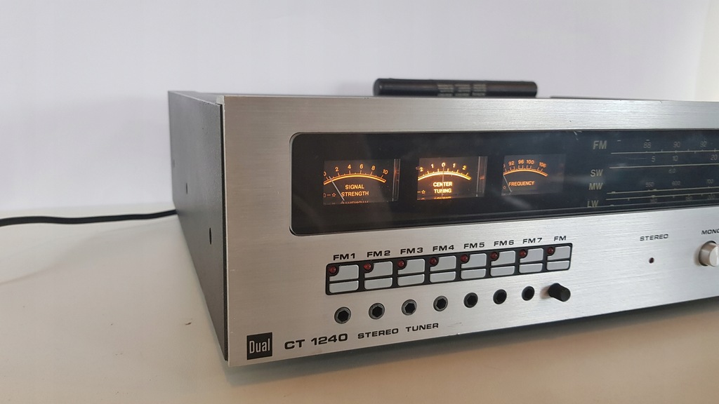 тв тюнер dvb t2 для монитора с vga. тв тюнер hd box. тв barton ta-561 черный. тв тюнер для монитора с vga. Zy983b аналоговый тв тюнер.