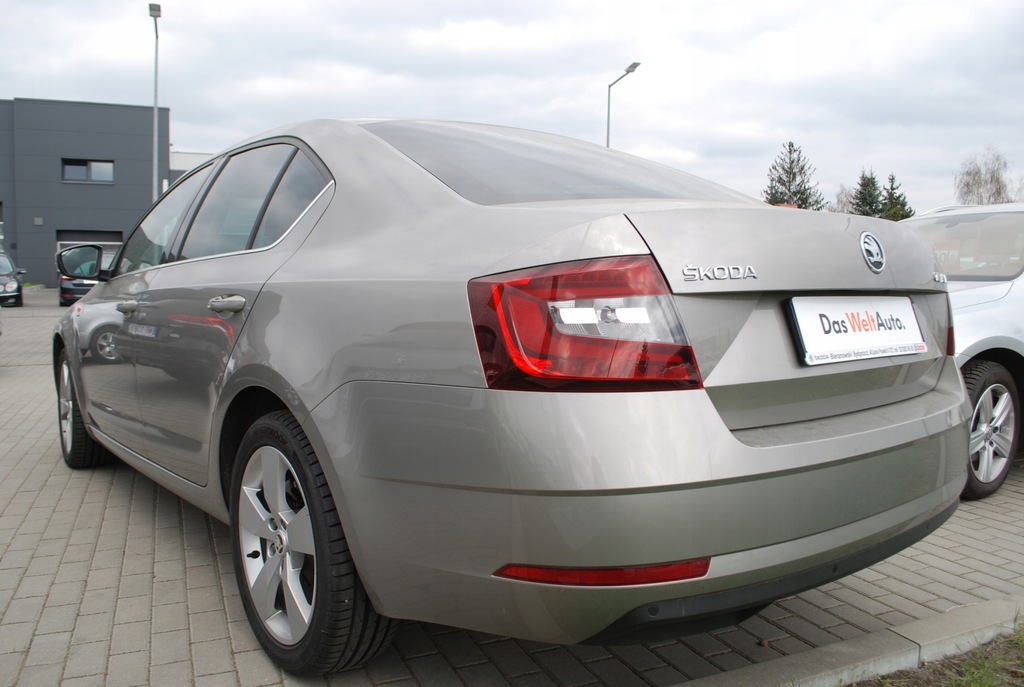 Купить Skoda Octavia 1.0 TSI CLEVER 8500км как новая FV23%: отзывы, фото, характеристики в интерне-магазине Aredi.ru