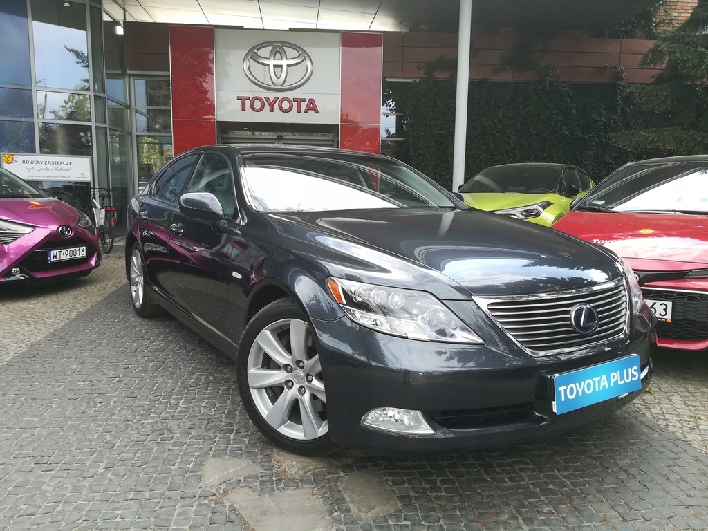 Lexus LS 600h Prestige 8102019678 oficjalne archiwum