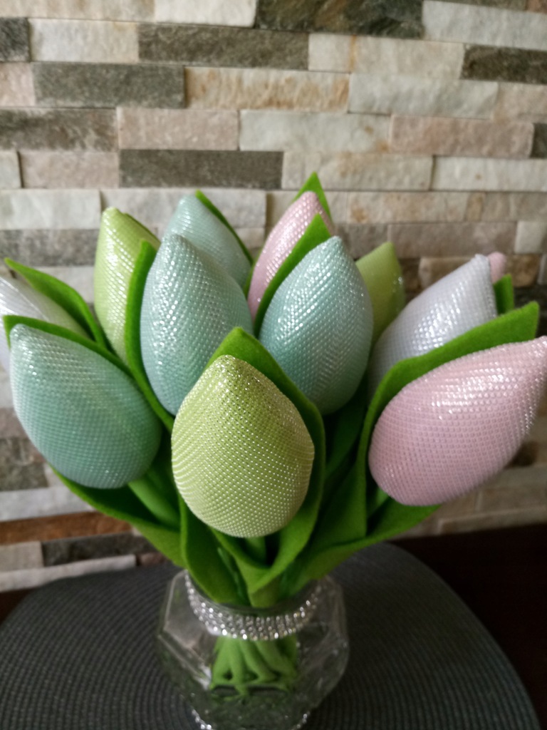 Tulipany szyte BUKIET 13szt pastelowy