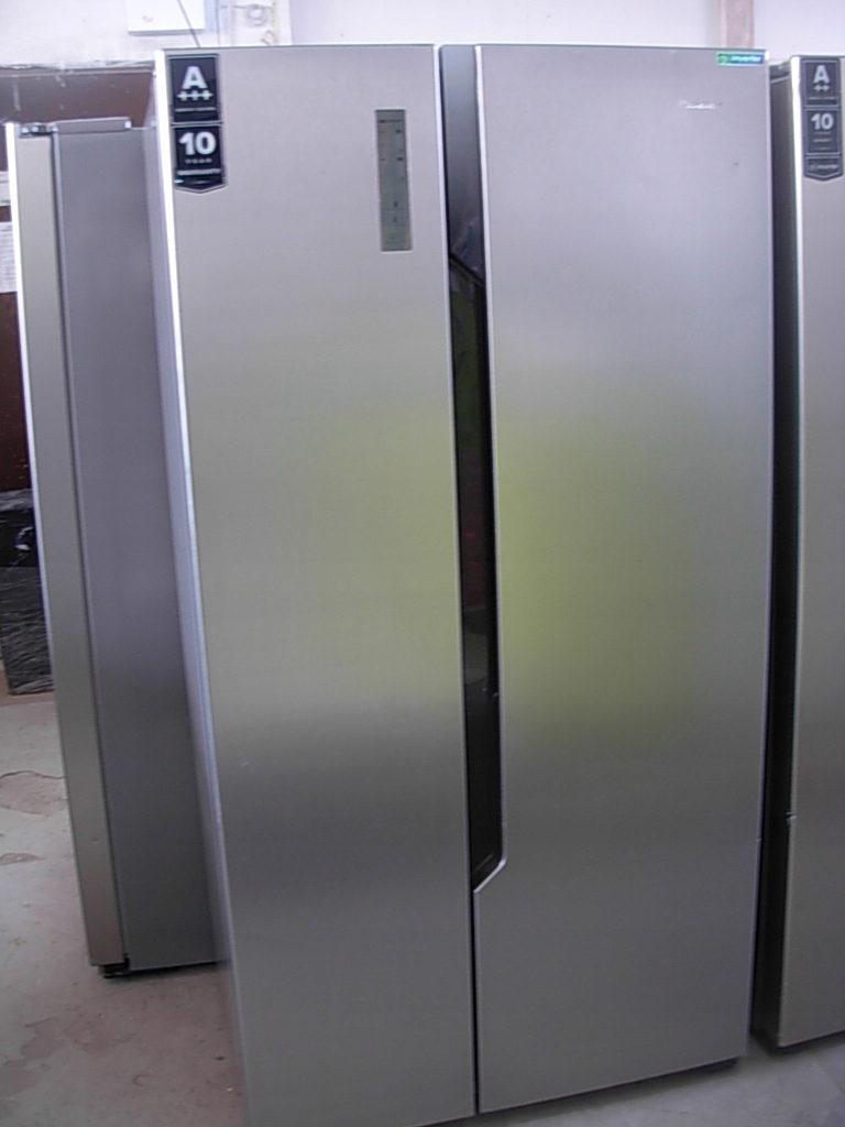 LODÓWKA SIDE BY SIDE HISENSE RS670N4BC3 516 l A+++ 8856986606