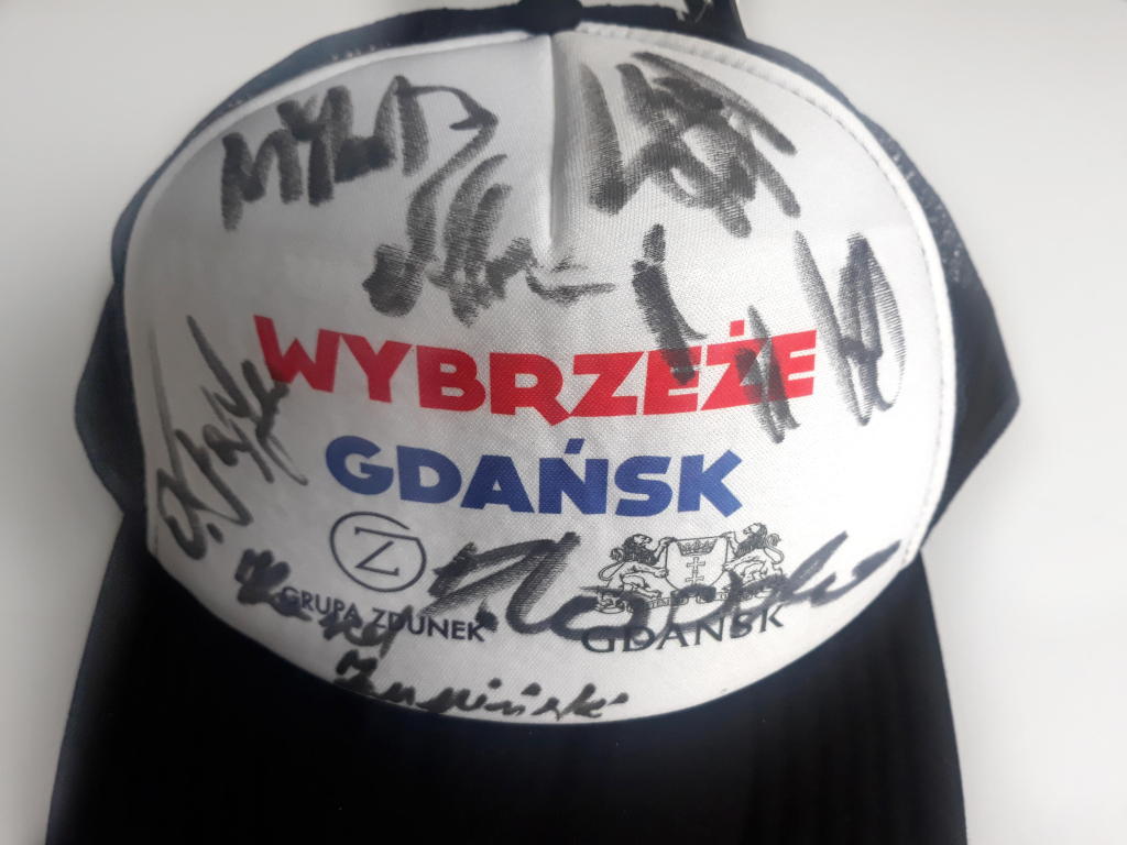 Czapka z autografami Zdunek Wybrzeże Gdańsk Żużel