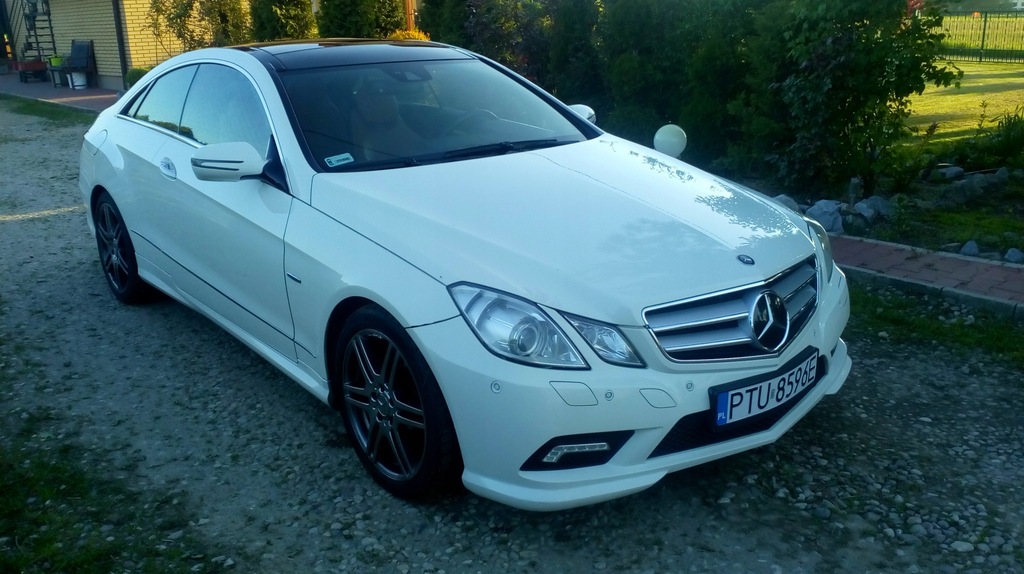 Mercedes E350Cdi Coupe 8113577840 oficjalne archiwum