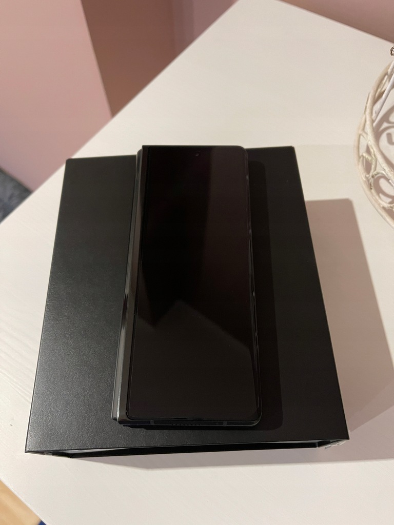 black fold 2