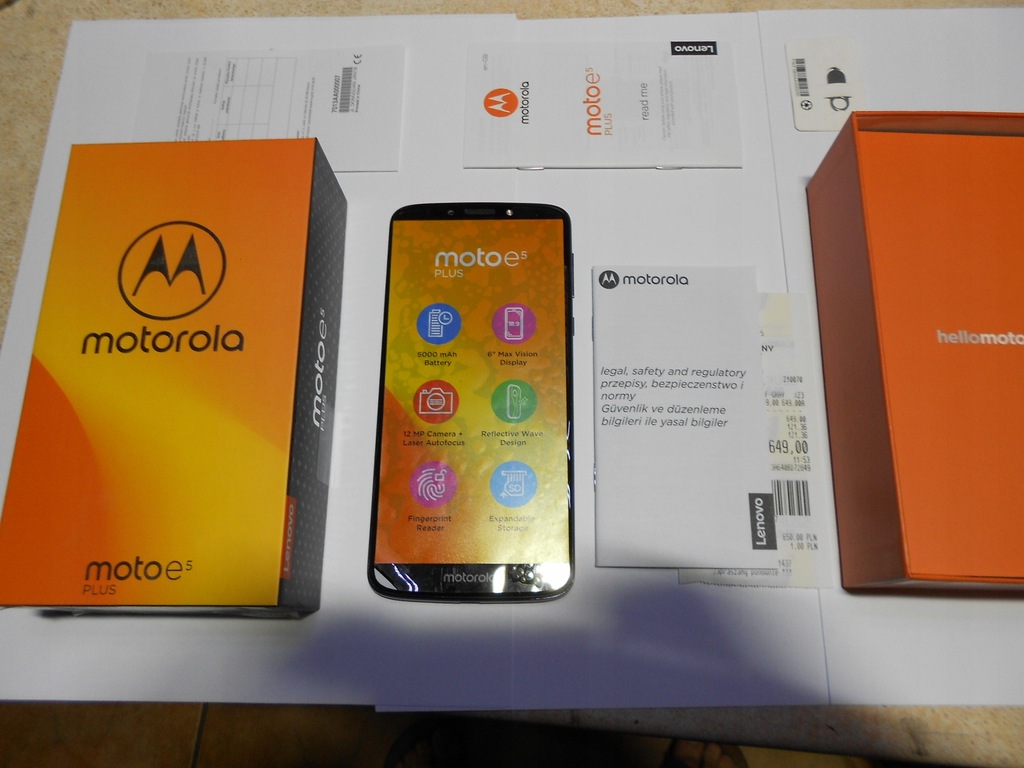 Motorola Moto E5 Plus Szary 3/32