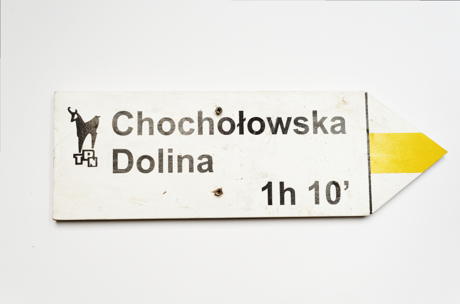 Tabliczka kierunkowa TPN: Chochołowska Dolina