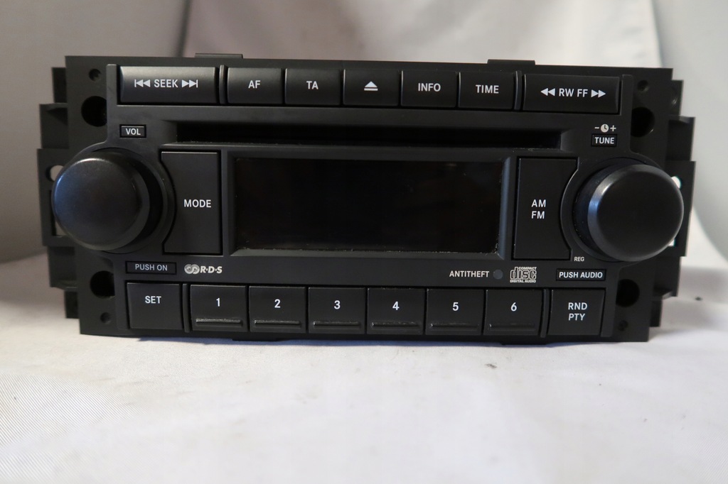 RADIO CD PO5091509AG DODGE CALIBER +kod pin