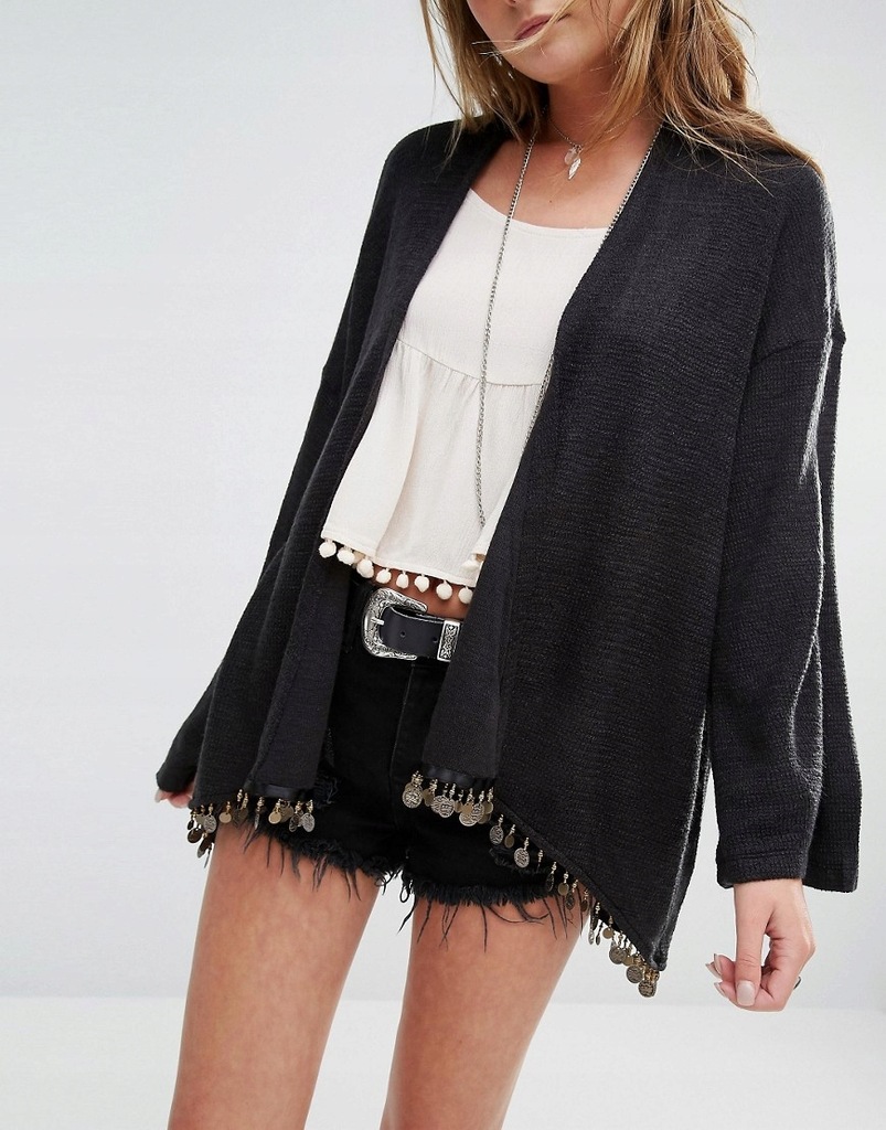 KISS THE SKY czarny sweter narzutka monetki boho