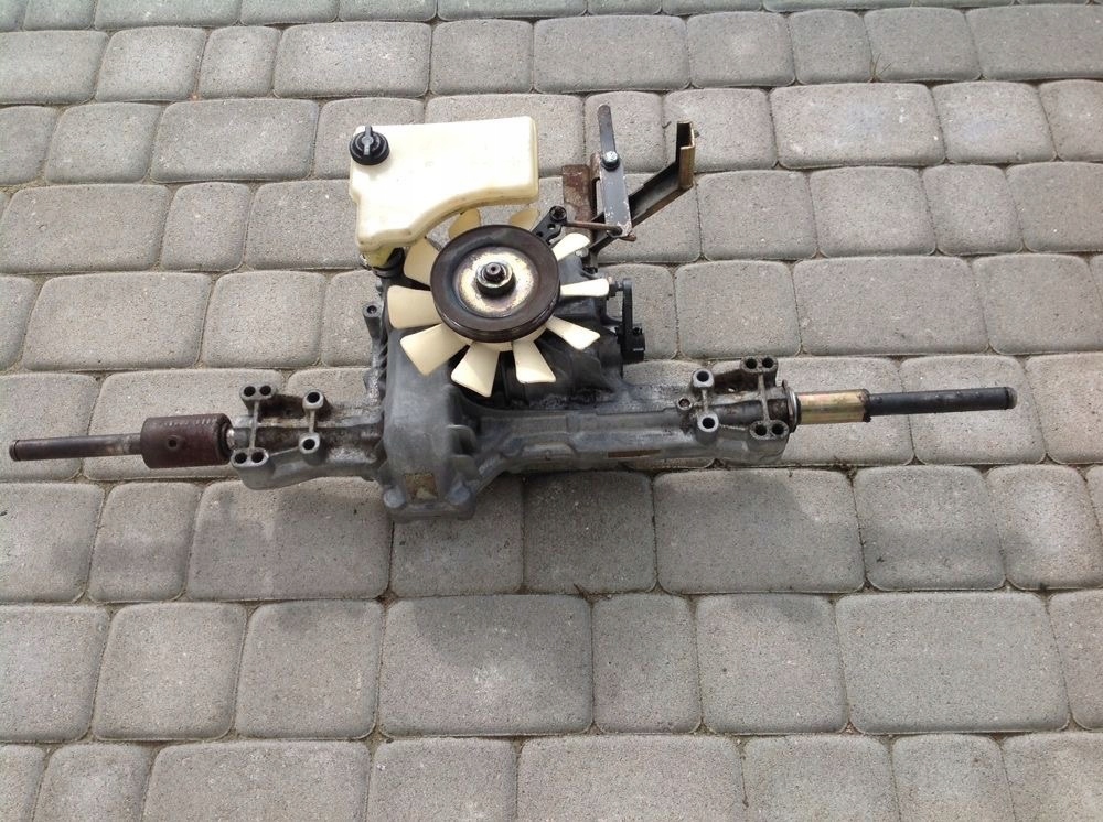 Skrzynia hydrostatyczna traktorek kosiarka