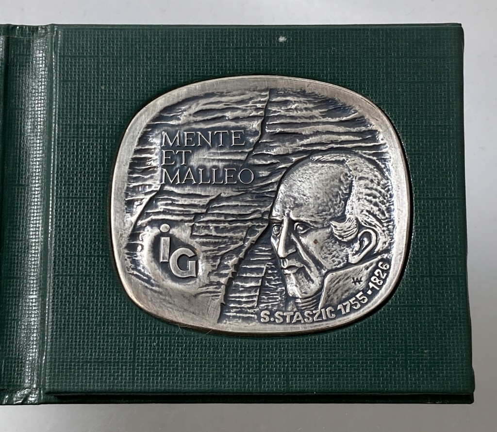 PRL medal 70 lat Państwowego Instytutu Geologicznego Mennica pudełko 1989
