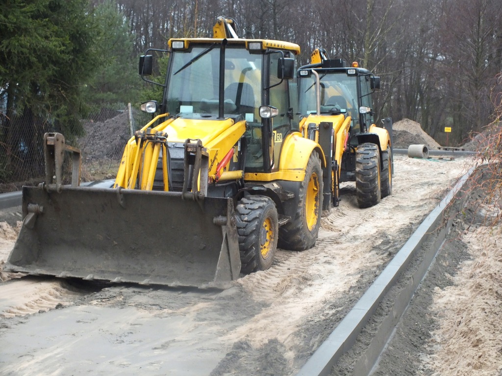 Sprzedam koparko-ładowarkę Fermec 760 Terex