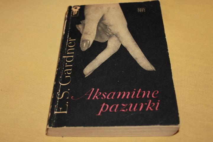 E.S.GARDNER - AKSAMITNE PAZURKI