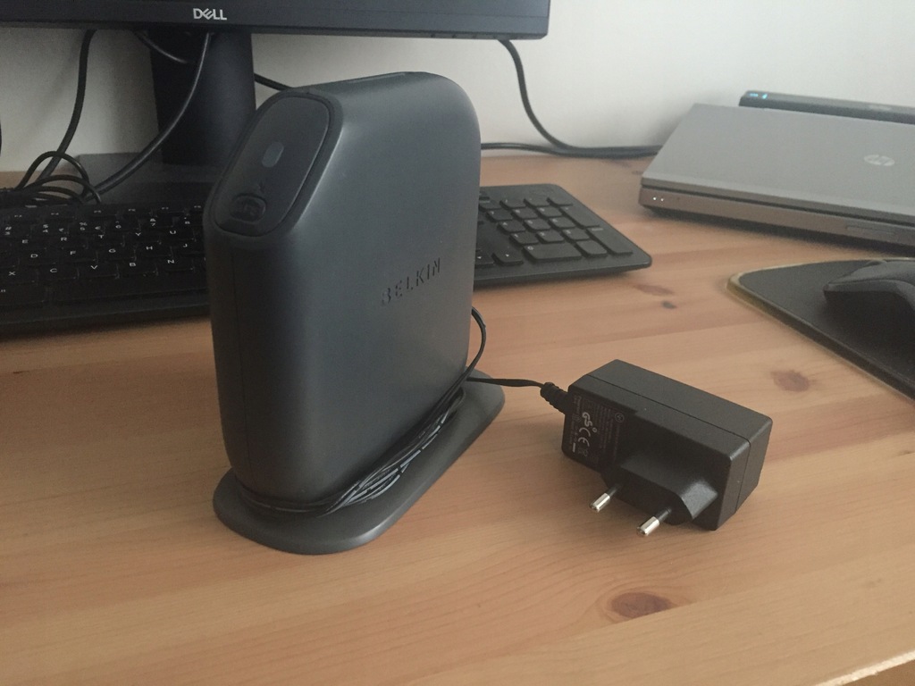 Belkin F7D1301 v1 wireless router 802.11b/g/n 11310814824