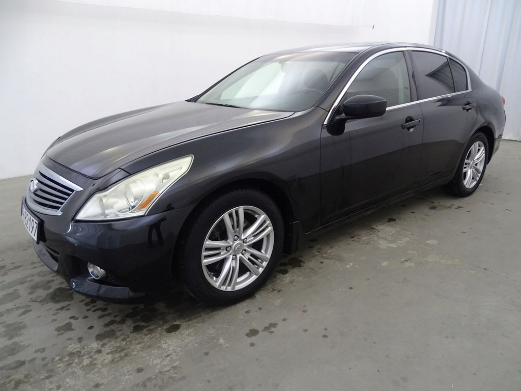 3.7L V6 DOHC 24V AWD Premium !