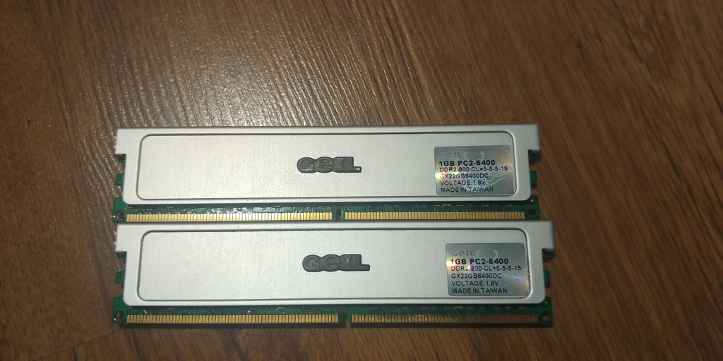 pamięć RAM Geil 800MHz CL5 (!)DDR2 2GB 5-5-5-15