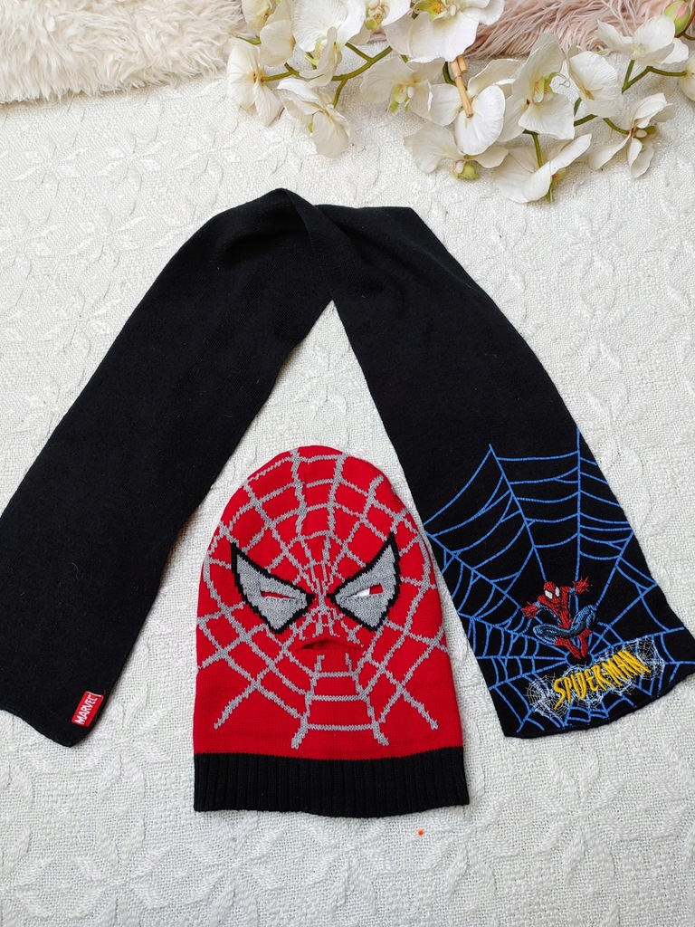 Marvel Ladybird Spiderman czapka zimowa i szalik