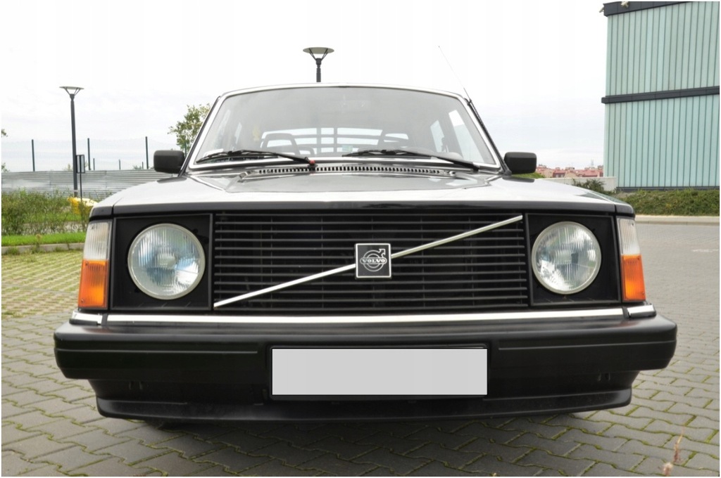 VOLVO 264