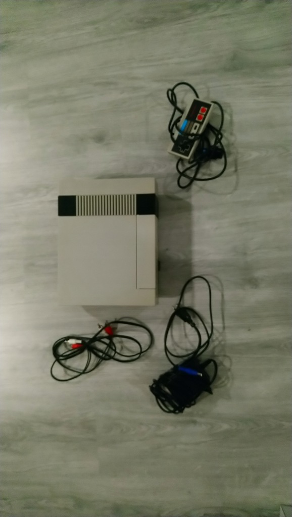 Konsola Nintendo Entertainment System NES