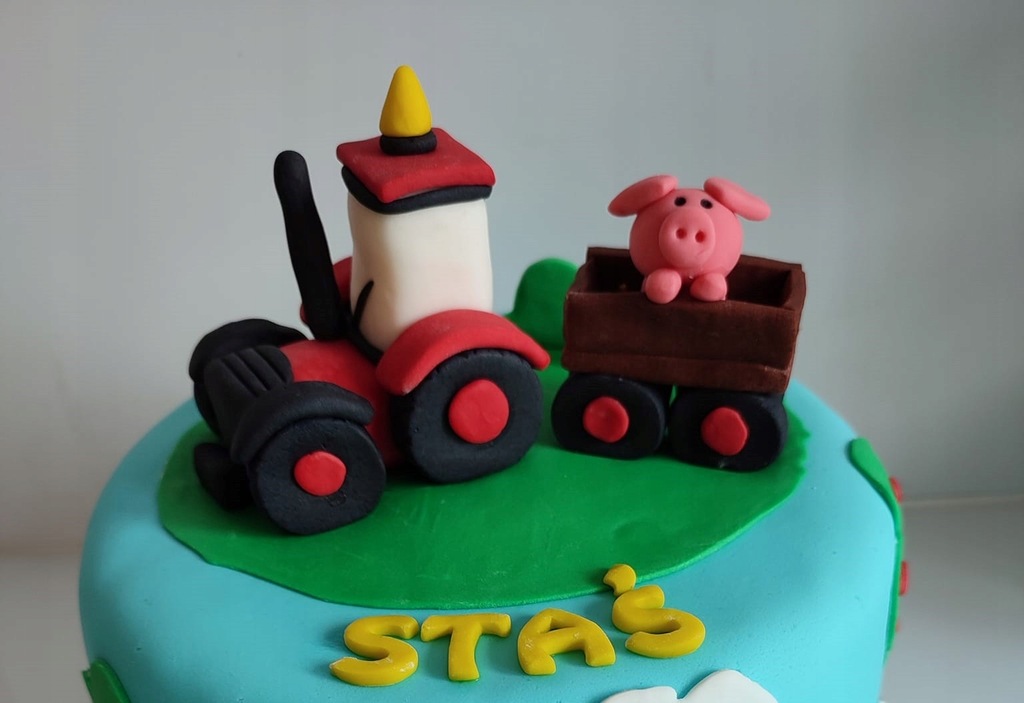 Figurka na tort traktorek z wozem plus napis