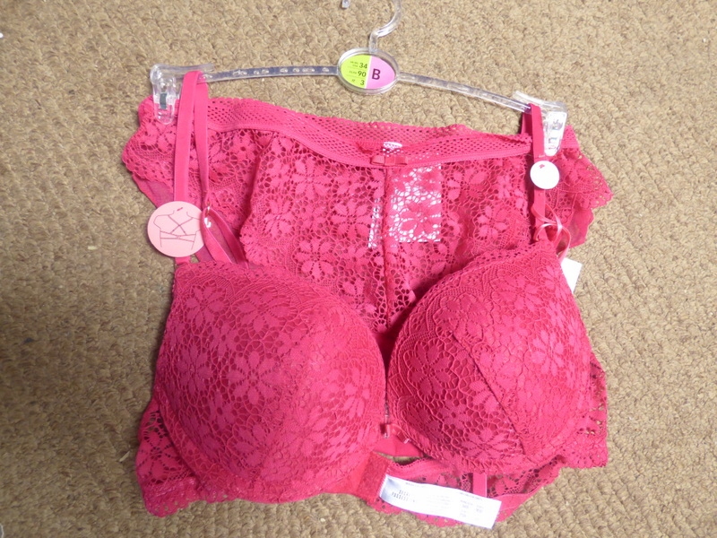 PRIMARK PUSH UP LACE KOMPLET CHERRY 75B S