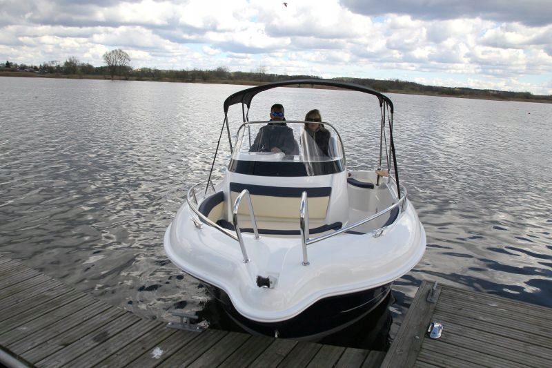 Купить Лодзь Моторная лодка AVILLA 520 OPEN: отзывы, фото, характеристики в интерне-магазине Aredi.ru